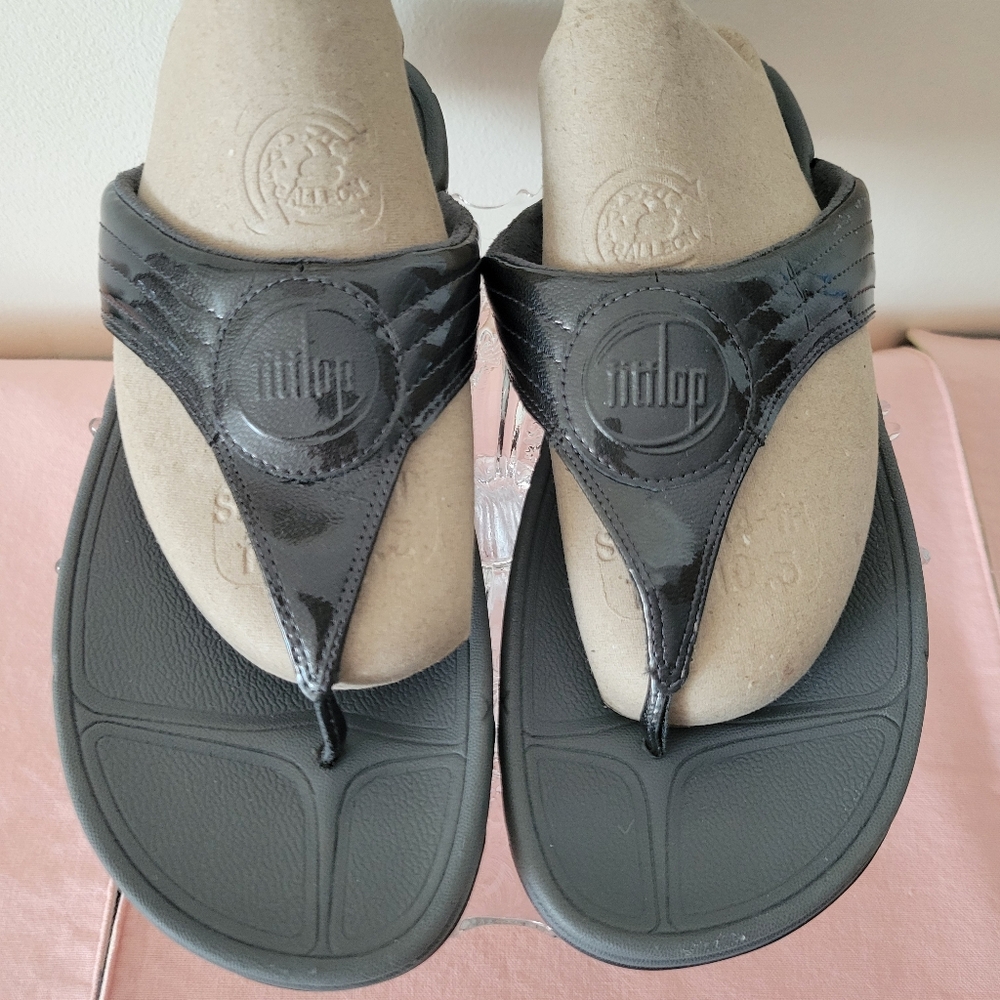 Fitflops size 9, Dark Gray Patent (Genuine) Leather